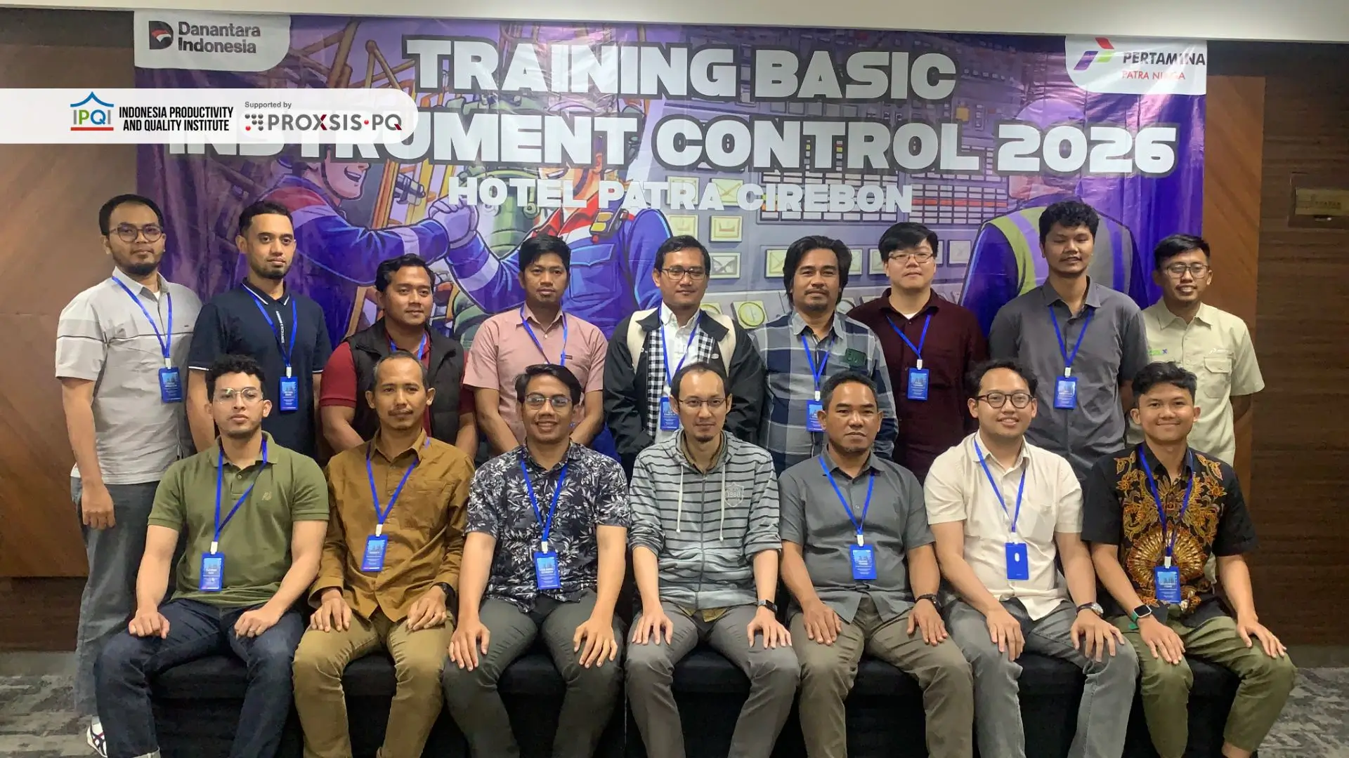 Peserta training Pertamina mempelajari Piping and Instrumentation Diagram.